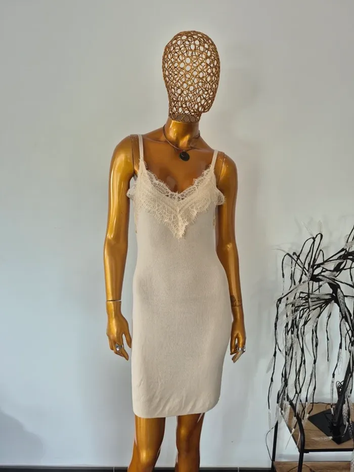 Robe dentelle Crème Femme Taille M/L