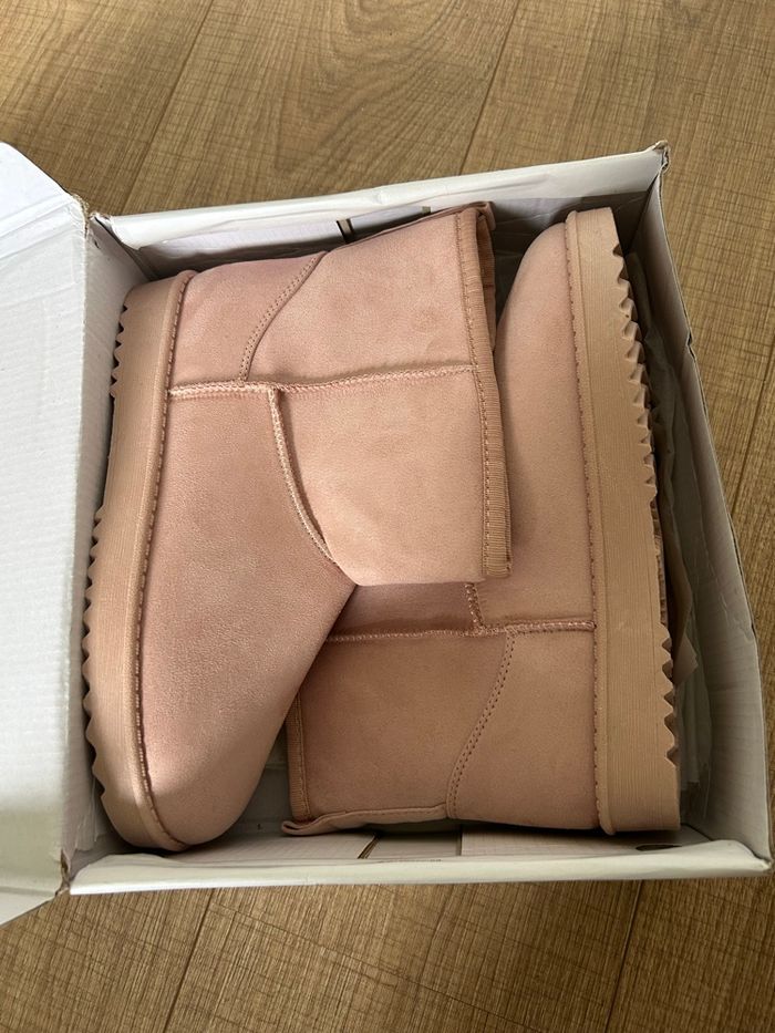 Bottines roses fourrées neuves pointure 40 - photo numéro 10