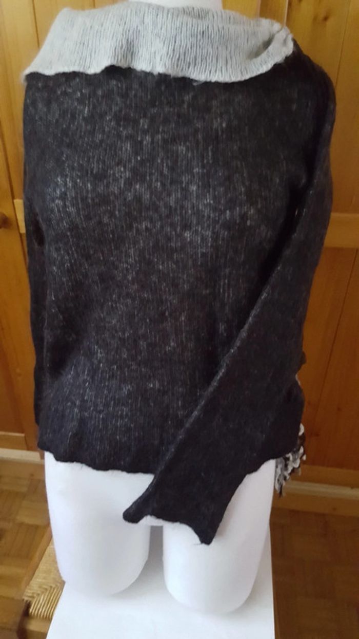 Pull col roulé .taille 42/44 - photo numéro 3