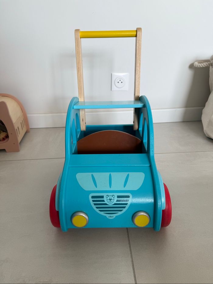 Chariot de marche 2 CV Citroën de la marque française Vilac - photo numéro 3