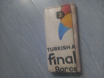 Porte feuille en toile de parachute recyclé