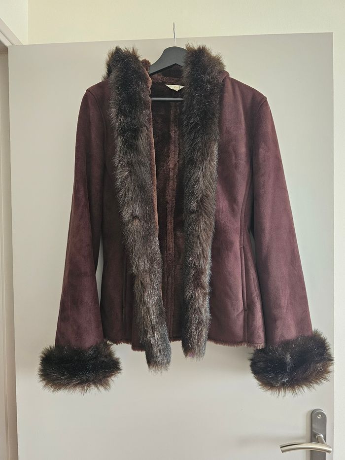 Manteau à capuche fausse fourrure aspect suédine Maison 123 Taille 36