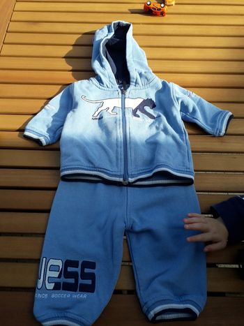 Airness jogging bleu taille 6 mois