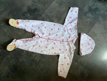 Pyjama et son bonnet blanc imprimé Noel  9 mois Vitamins baby