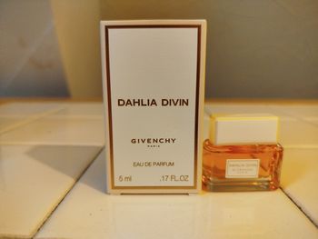 Parfum Dahlia divin Givenchy 5ml