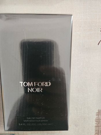 Tom Ford noir