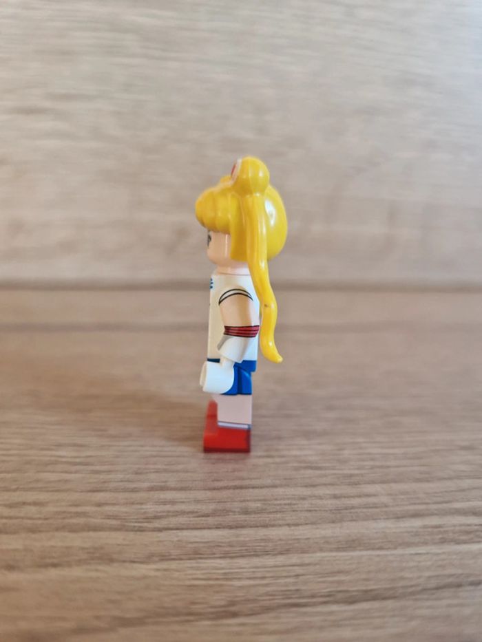 Figurine type lego Sailor Moon - photo numéro 2