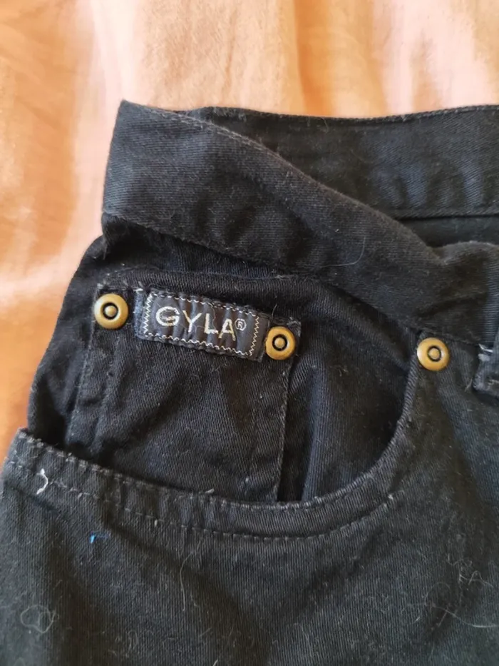 Short femme taille 34 marque Gyla - photo numéro 2