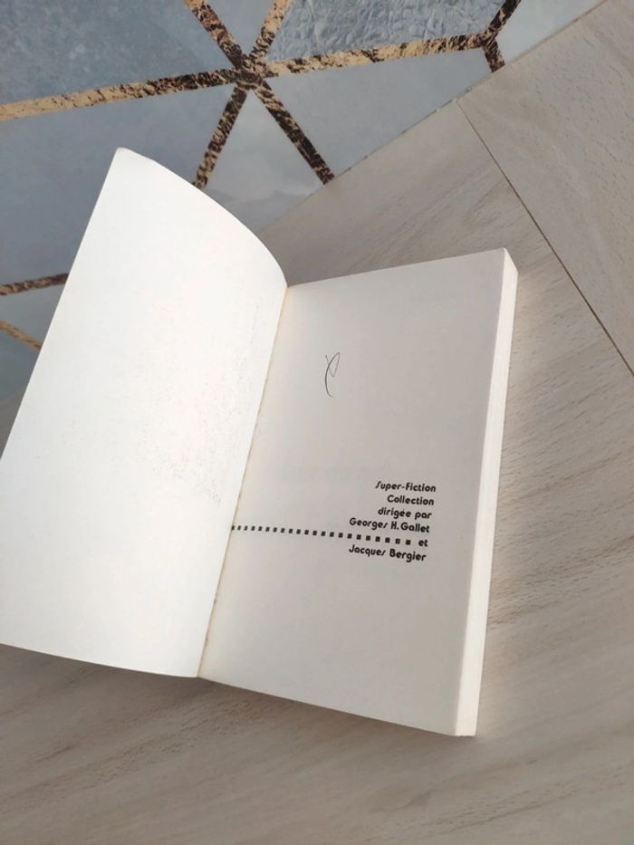 Livre poche super fiction les cendres de la terre Kijé - photo numéro 5