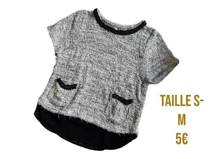 T-shirt noir et gris Boutique Indépendante taille S très bon état