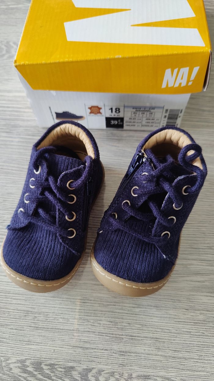 Chaussures bébé taille 18 - photo numéro 2