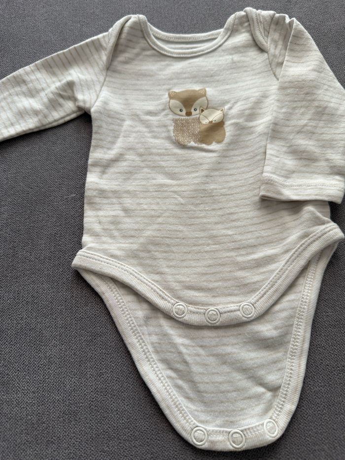 Bodies 1 mois - photo numéro 2