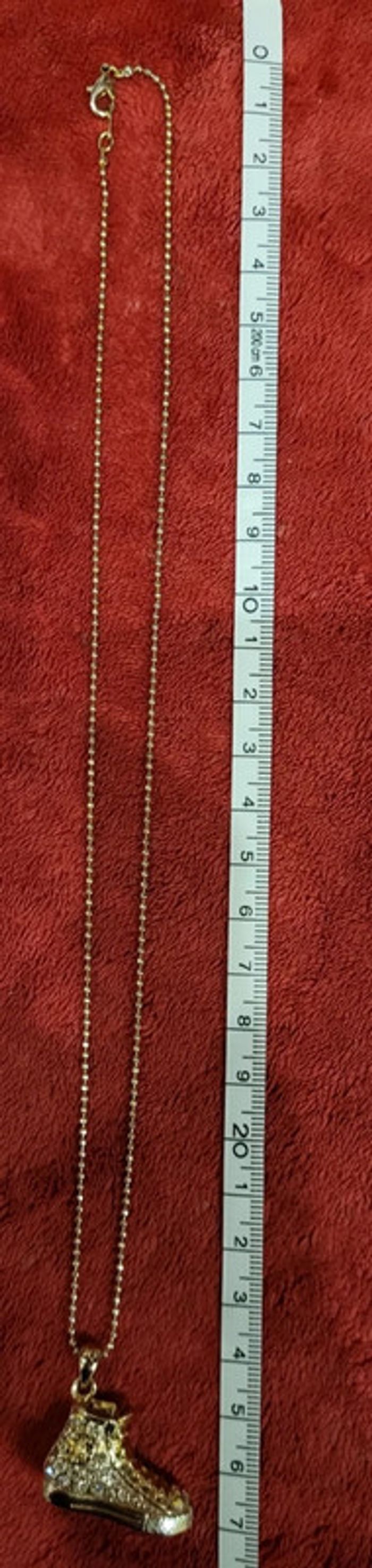 Collier avec pendentif - photo numéro 5