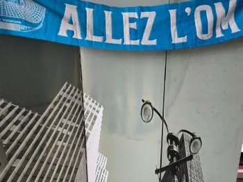 Écharpe supporter Olympique de Marseille – Très bon état