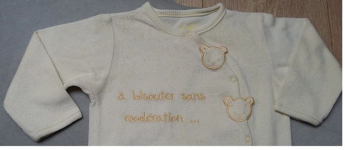 pyjama velours la halle 9 mois en tbe - photo numéro 2