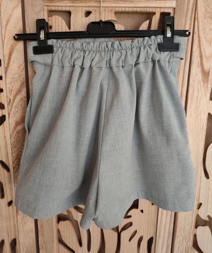 Short gris clair, nouette T S Pull & Bear - photo numéro 5