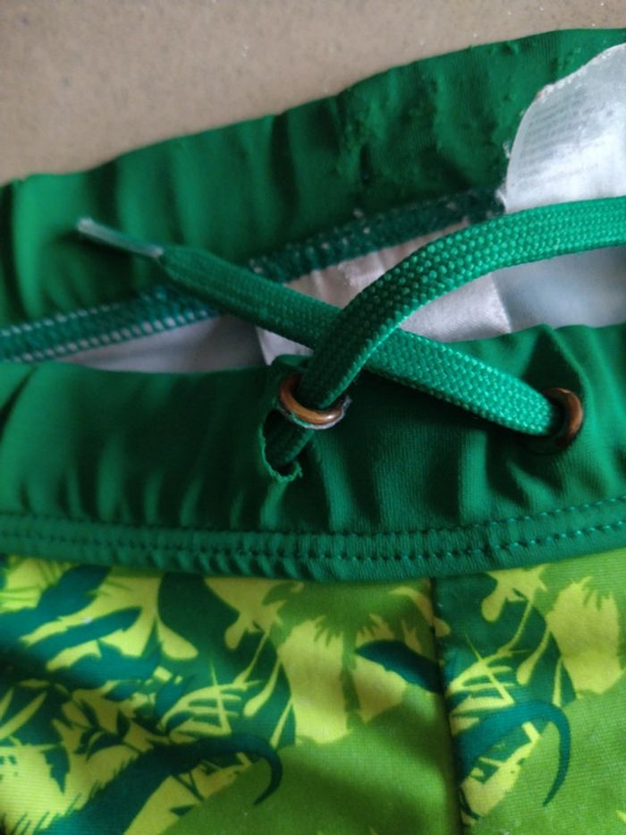 2 shorts de bain - photo numéro 4
