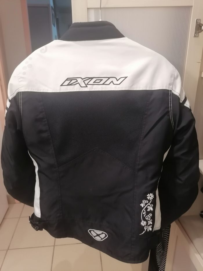 Moto blouson femme IXON taille XL - photo numéro 2