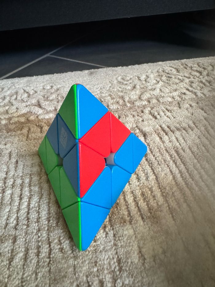 Rubik’s cube pyramide