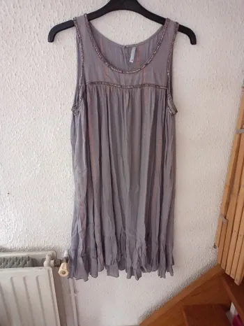 Robe longueur genou grise