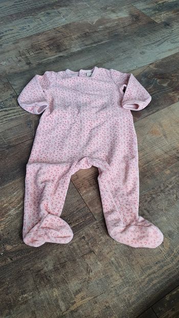 Pyjamas boîte à malices 12 mois en très bon état