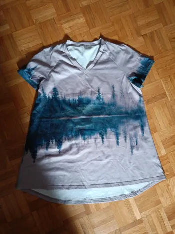 Tee-shirt graphique forêt Shein T.L