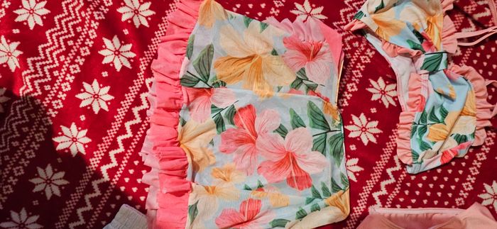 Maillot de bain( taille 7ans) - photo numéro 4