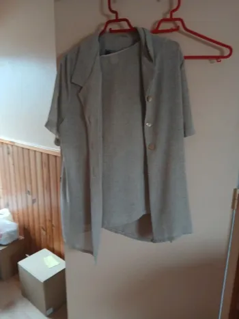 Ensemble veste pantalon  et debardeur