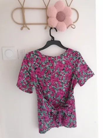 Blouse fleurie, manches courtes - Taille M