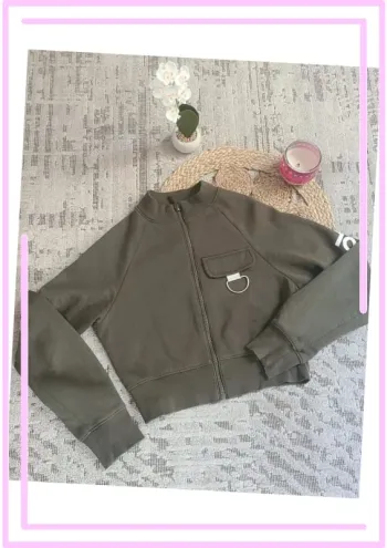 Veste courte verte taille XS