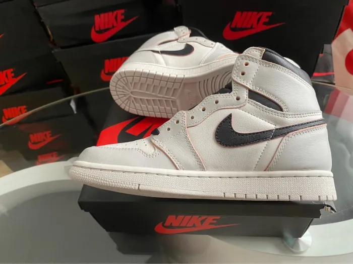 Jordan 1 high retro OG Defiant NYC to Paris - photo numéro 5