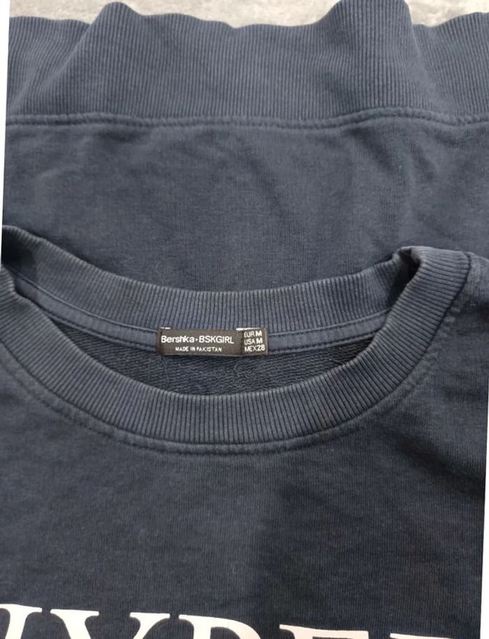 Sweat Bershka taille M - photo numéro 3