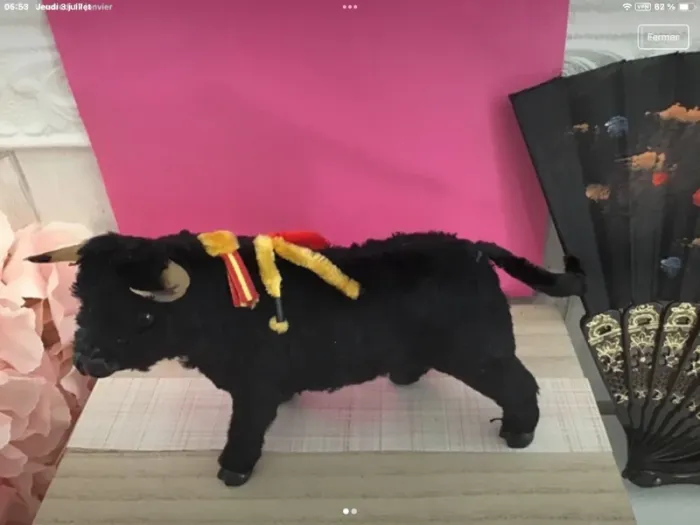 Figurine toro artisanal neuf