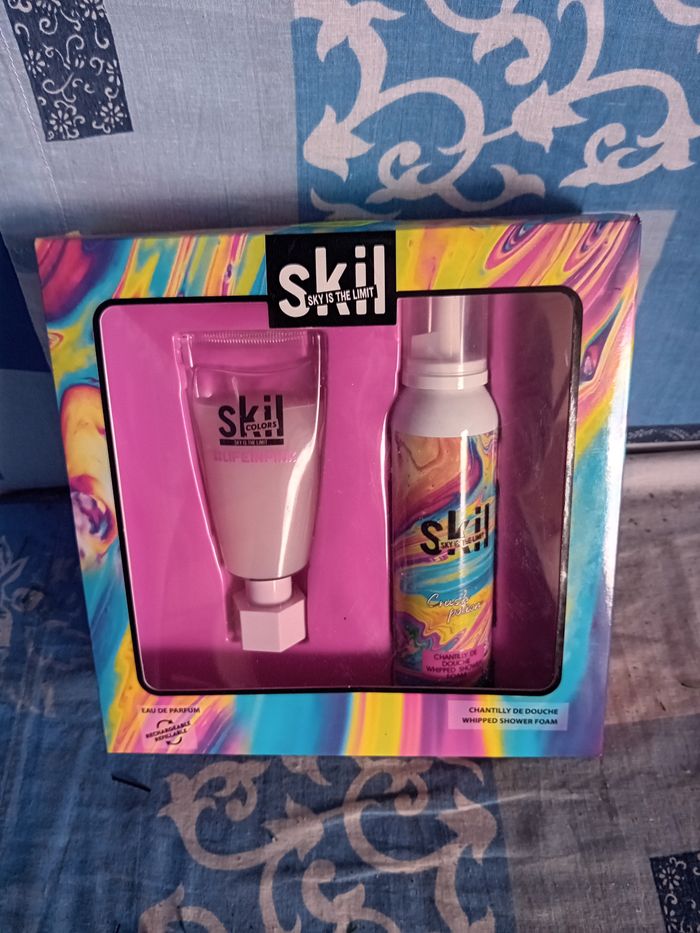 Coffret Chantilly de douche eau parfum neuf - photo numéro 5