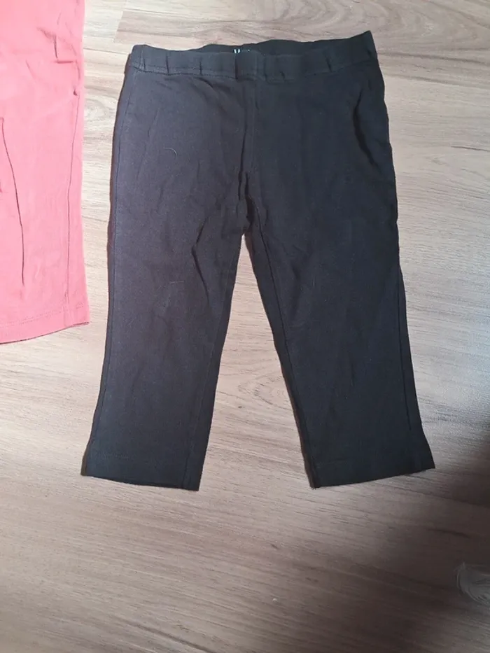 Lot 2 Leggings fille taille 5 ans