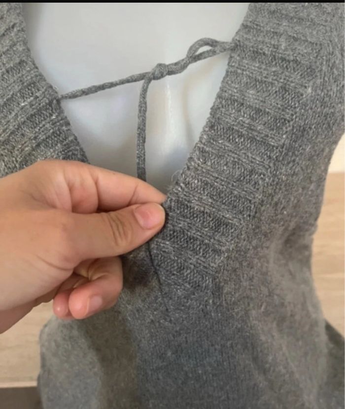 Pull grand col V Bizzbee taille 38 - photo numéro 3