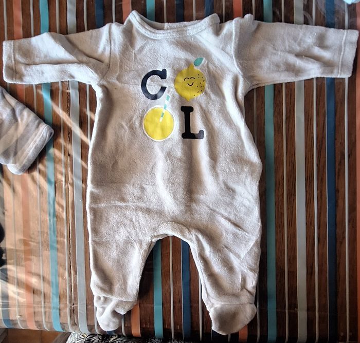 Lot 4 pyjamas naissance 2 - photo numéro 4