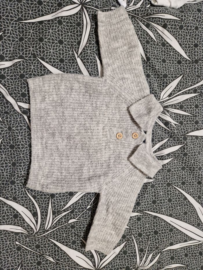 Lot pull 1 mois - photo numéro 2