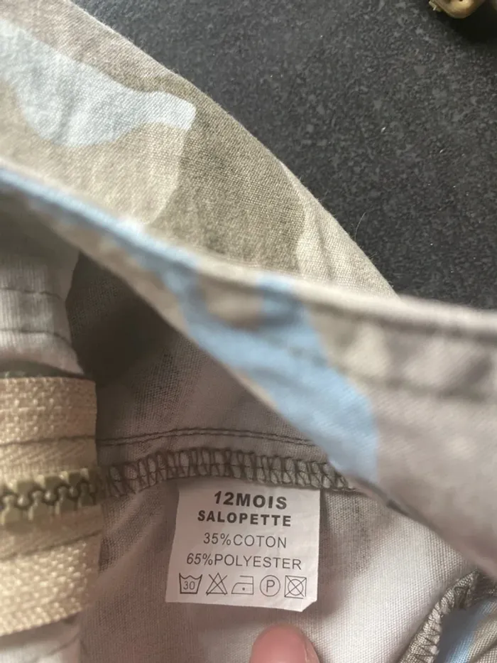 Lot bermuda t shirt et salopette - photo numéro 4