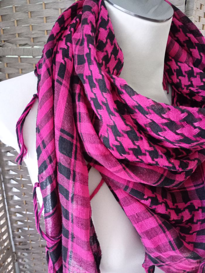 Keffieh fuchsia noir - photo numéro 2