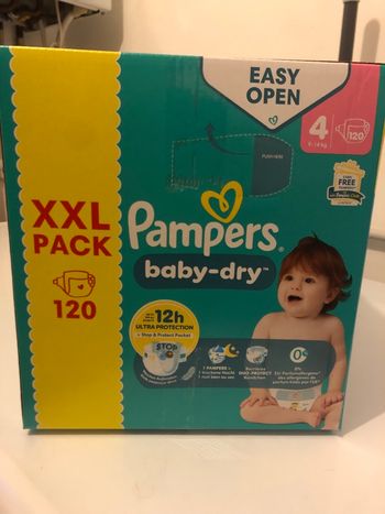 Couche Pampers taille 4 XXL 