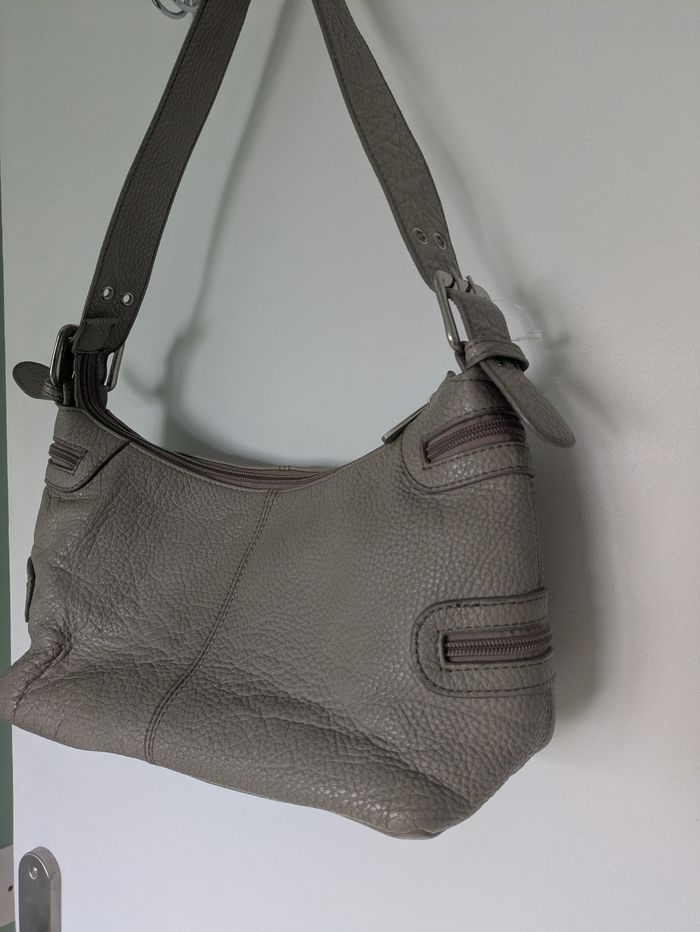 Sac à main porté épaule style Y2K - photo numéro 2