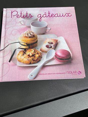 Livre petits gâteaux