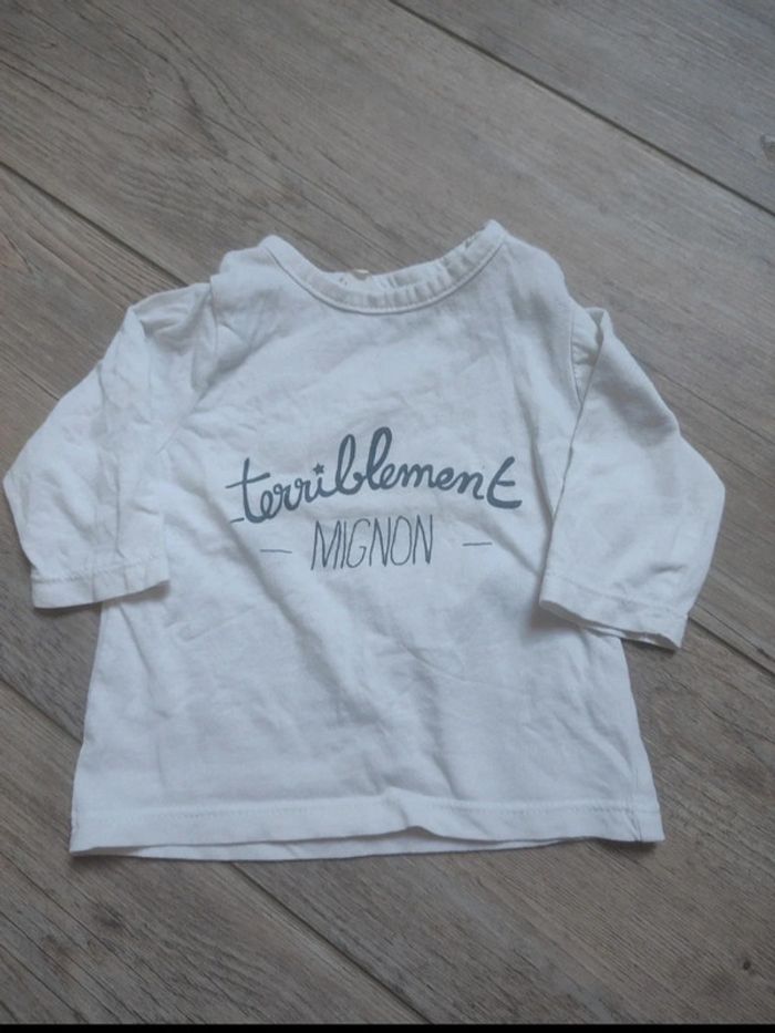 T shirt ML 1 mois