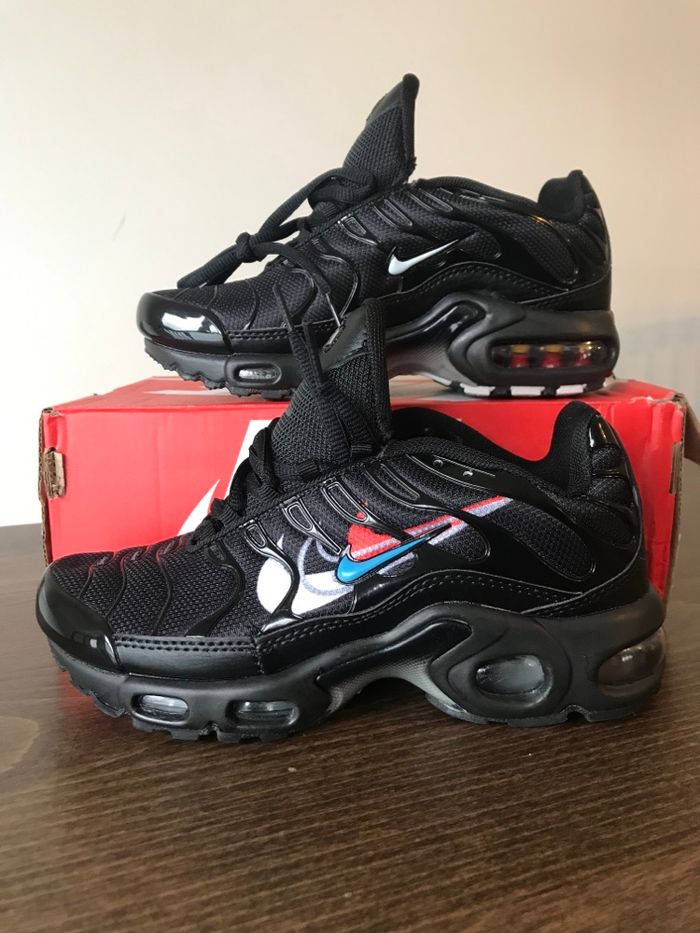 Tn noir taille 28 jamais porté