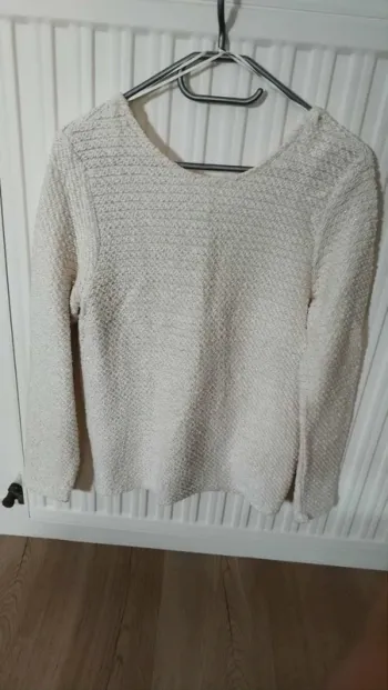 Pull écru et doré