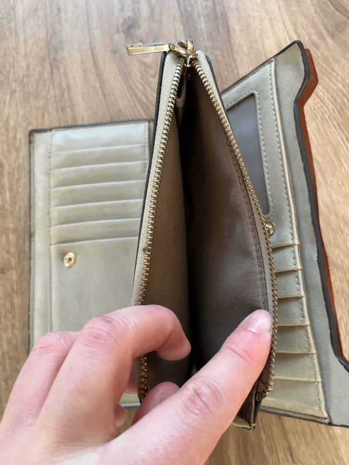 Portefeuille Camel moutarde pour femme Parfois état satisfaisant - photo numéro 4