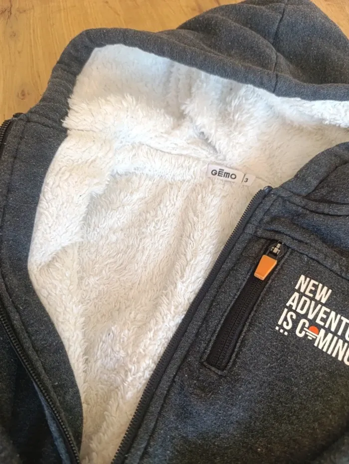 Gilet garçon taille 3 ans - photo numéro 2