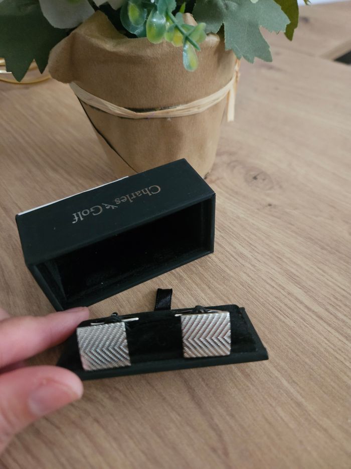 Boutons de manchette carrés