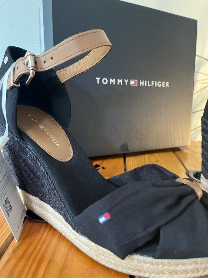 Chaussures neuves tommy Hilfiger - photo numéro 8